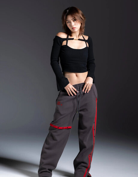 Ninonekw art model photo