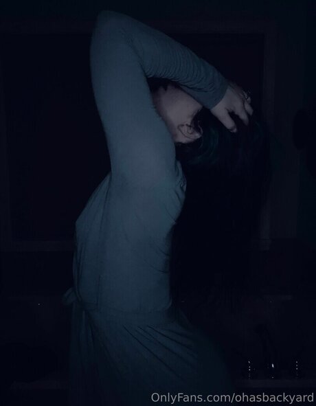 Annie Kundis erotic star pics