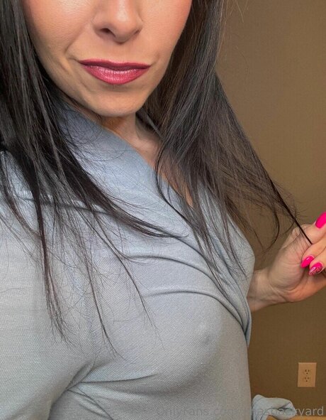 Annie Kundis pornstar beautiful picture