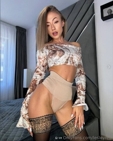 LesleyRed model best image