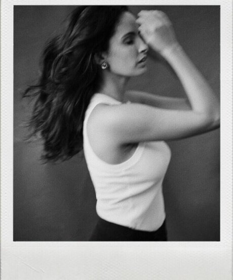 Amanda De Godoi model sexy image