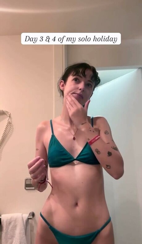 Holly Laing pornstar beautiful photo