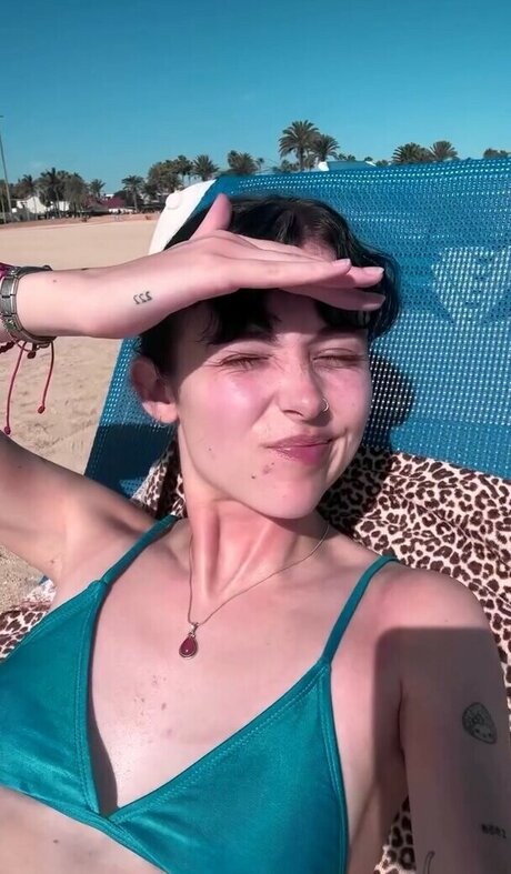 Holly Laing pornographic star photos