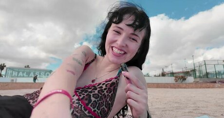 Holly Laing adult actress pics