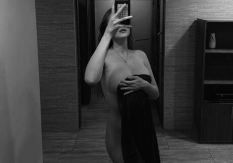 Yapishukino nude model pictures