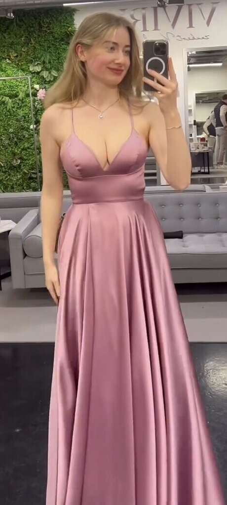 Empresslaurasophie adult model image