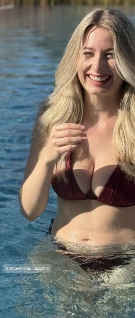 Empresslaurasophie nice star photo