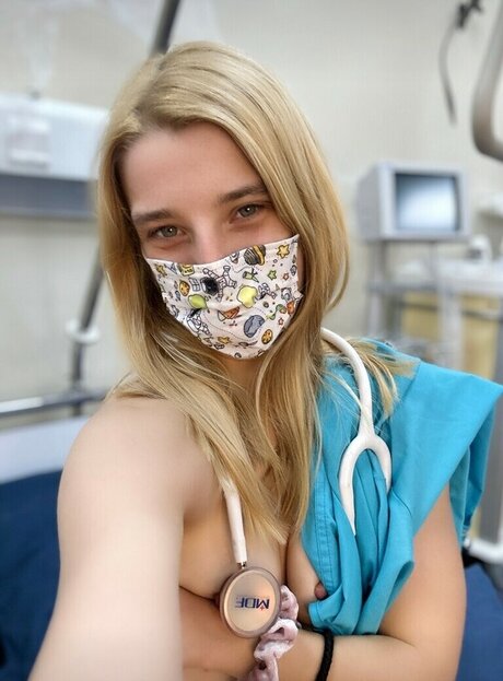 Sarah wi 2002 pornographic star photo