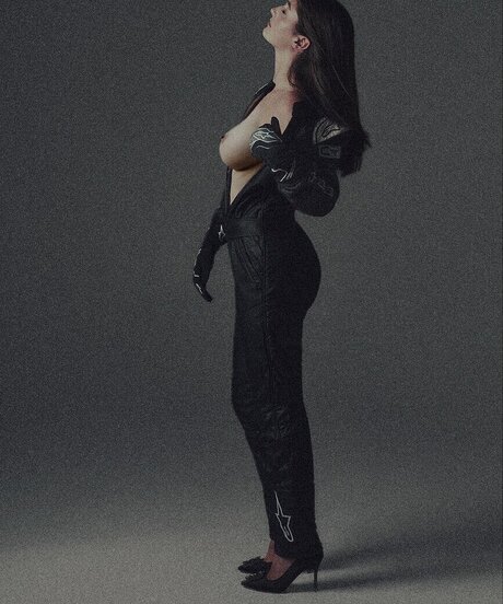 Lia Block model xxx photos