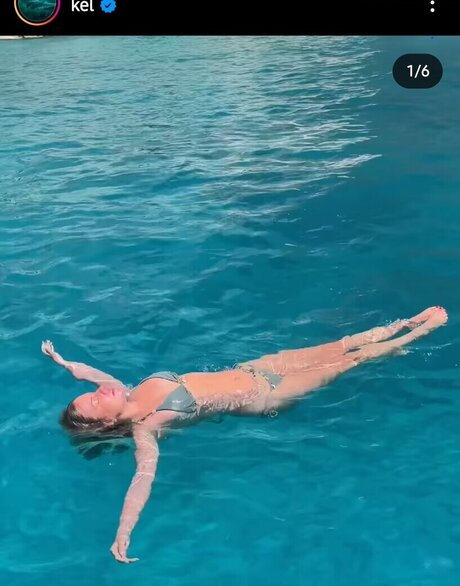 KellyMissesvlog naked actress archive