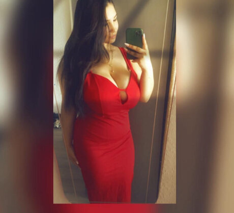 Adry Queen hot actress pictures