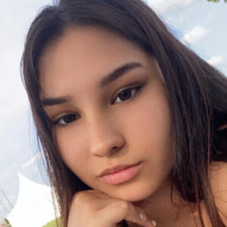 Adry Queen free pornstar gallery