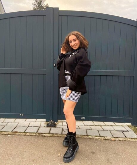 Joanachlips model top archive