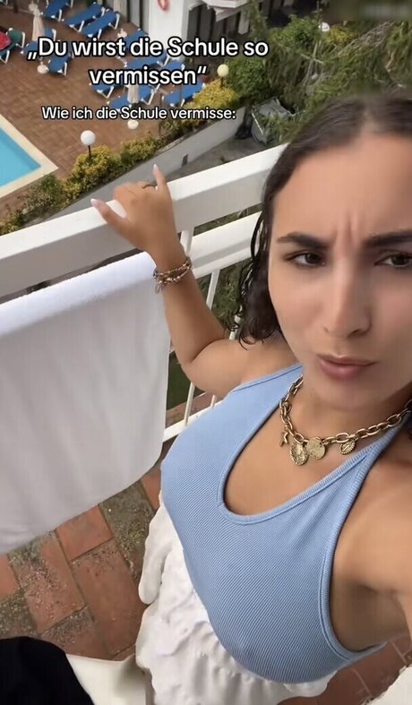 Joanachlips naked actress pics