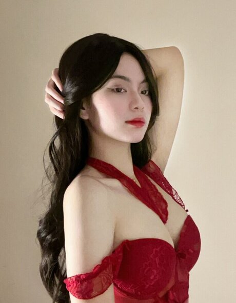 Niken Andalusi model art images