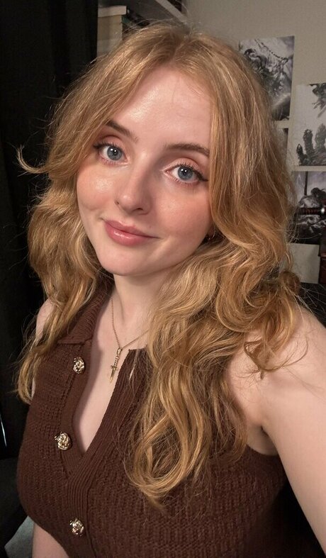 Krysttl pornstar hot image