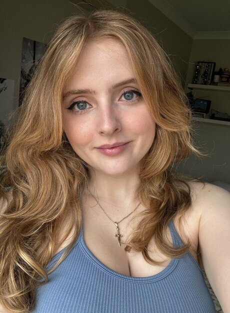 Krysttl pornstar exclusive galleries