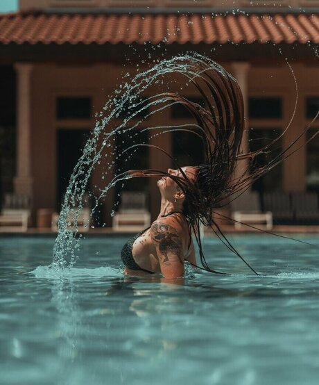 lundond star naked galleries