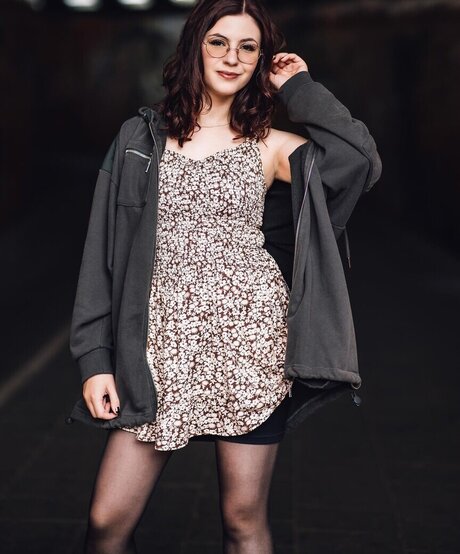 Katazuri free actress pictures