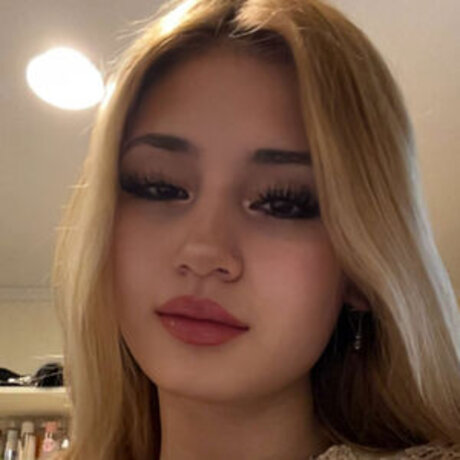 Emilykr0pp perfect pornstar photo