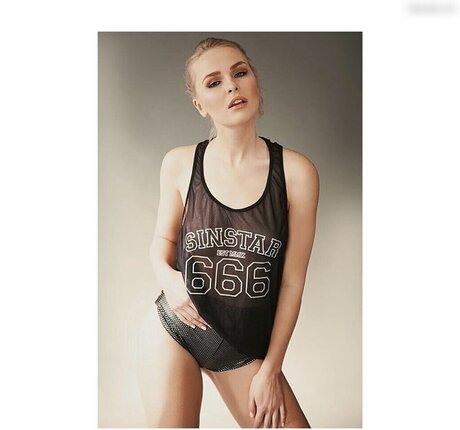 Jana Riva pornstar nice photos