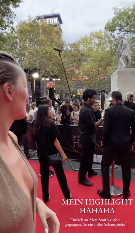 Jana Riva pretty pornstar pics