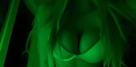 Gwynbtw adult star picture