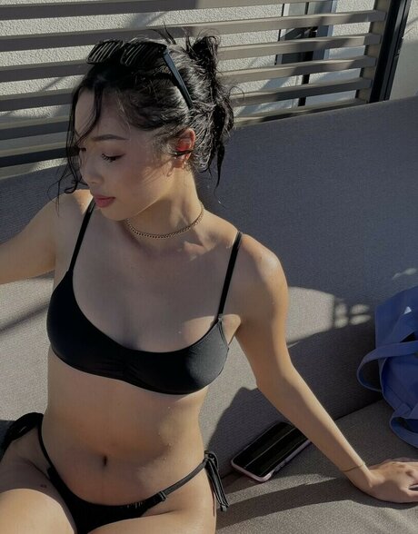 Joyce Htet exclusive model img