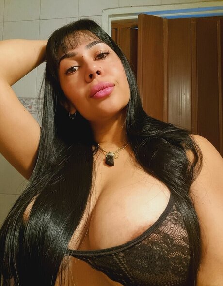 Negra Loly model sexy galleries