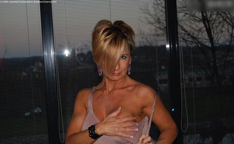 Brilliant Paula sex model photo