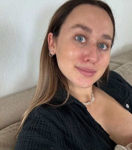 blonde cumshot onlyfans porn pic