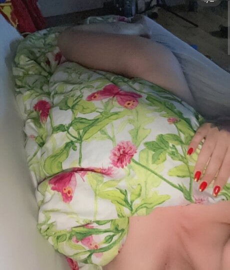 blueskyisfading art actress archive