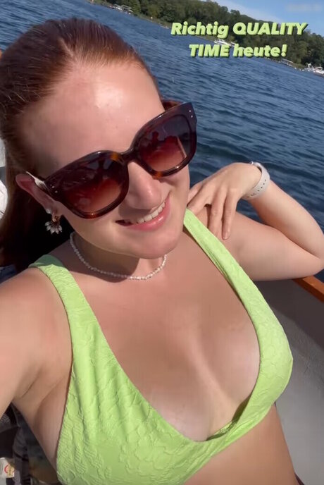 __samjio model nude pic