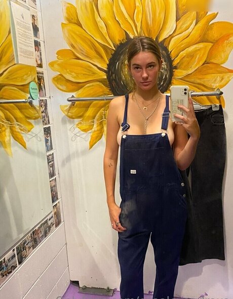 Grace Wood naked actress archive