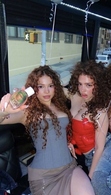 female asian onlyfans sexy nudes pic