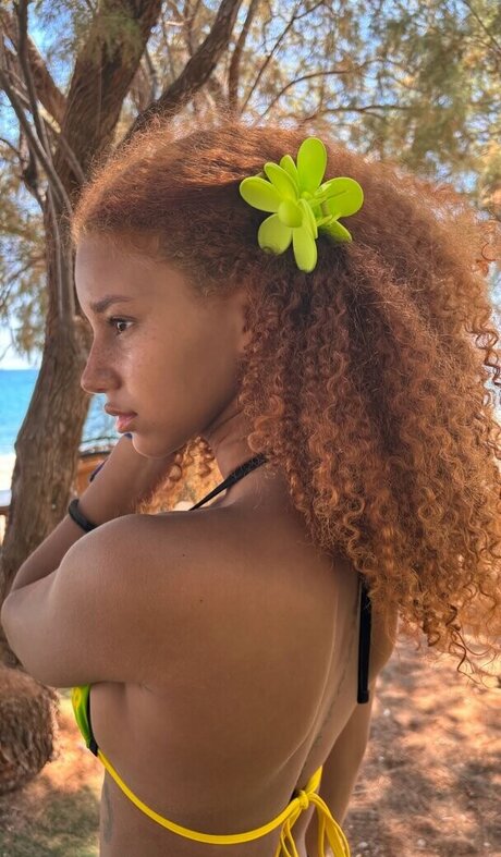 Chevelly free pornstar gallery