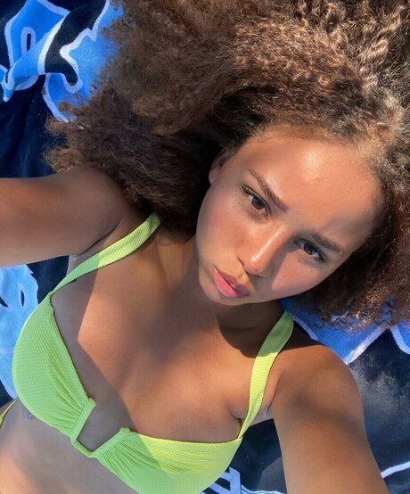 Chevelly free model image