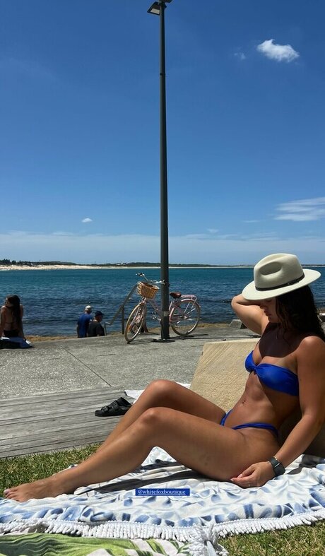 Kelsie Faith Thomas star nudes archive