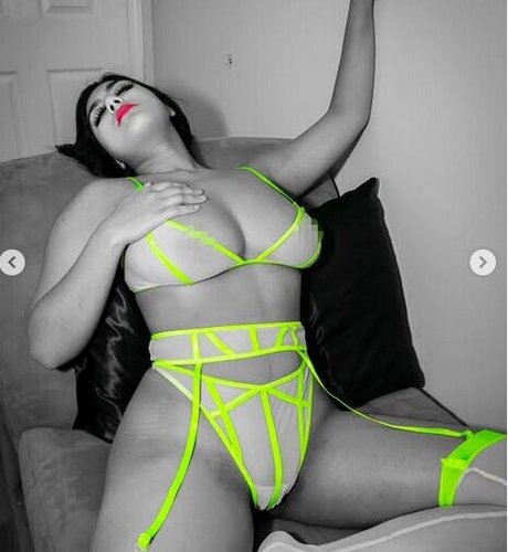 ravrodite model nudes img