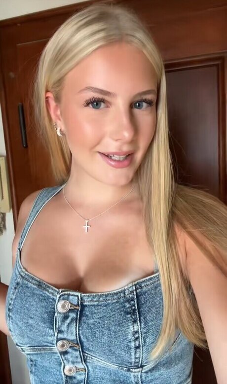 Luisa mnck star top images