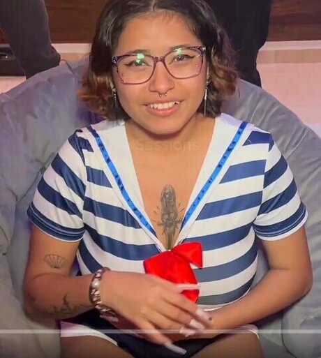 Wer ist sie_ star exclusive pics