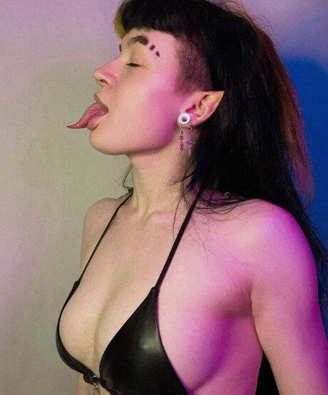 lolaxnight erotic star archive