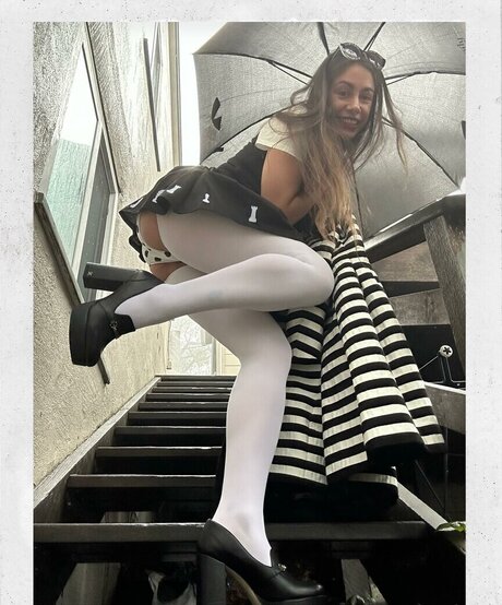 Sophia Paloma hot model pics