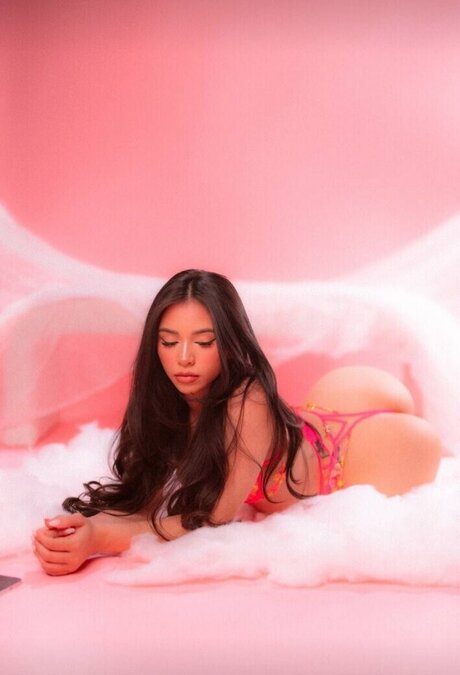 solo feet onlyfans exclusive photos