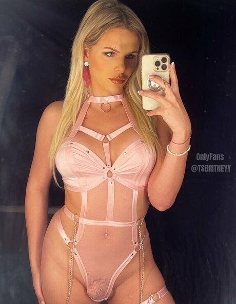 Trans Britney Spears sexy pornstar pic