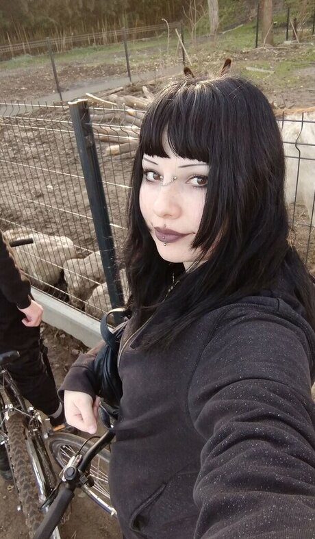 gothbynight porn actress img