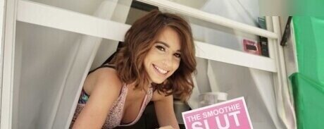 Joseline Kelly star hot pics