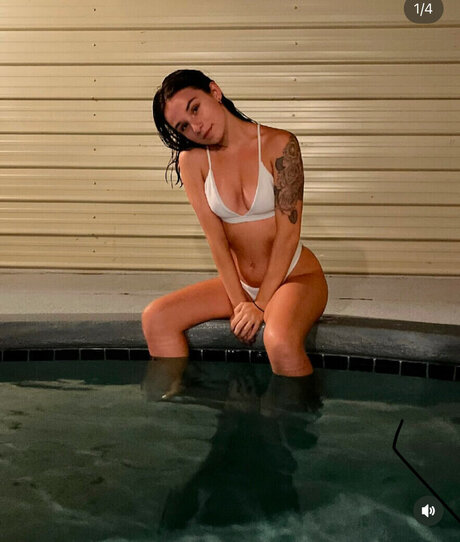 summergipson23 nudes model photo