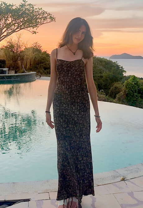 Gabriela Bee model adult images