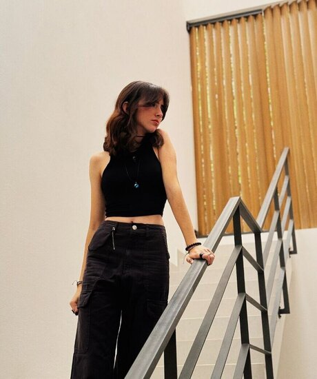 Gabriela Bee free star images